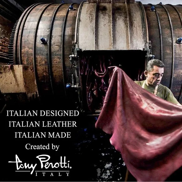 Brown Leather Laptop Bag with Structured Design - Picture 16 of 16